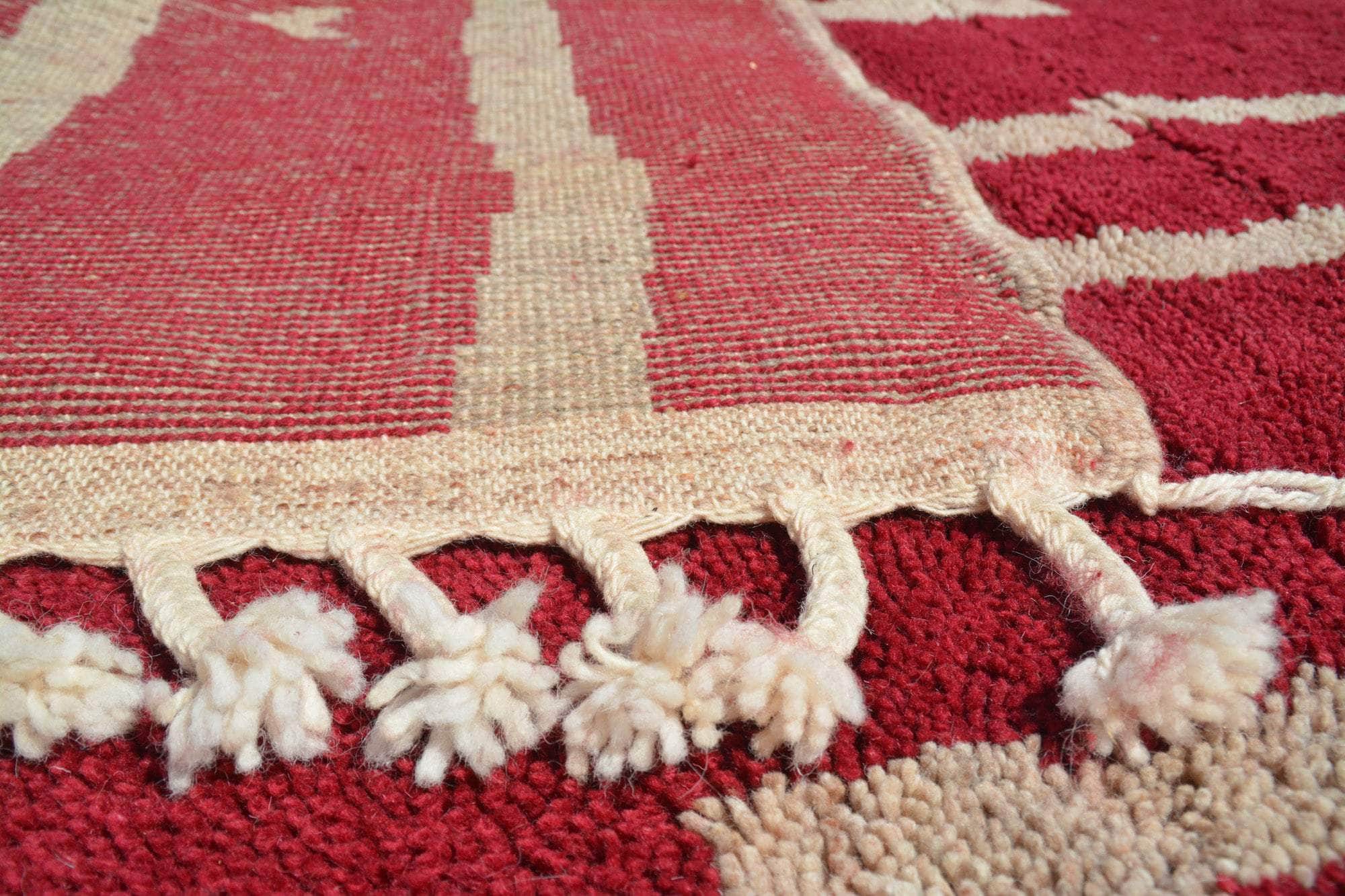 Trills (8'0" x 10'4") - Bold Deep Red Abstract Berber Rug - Image 4